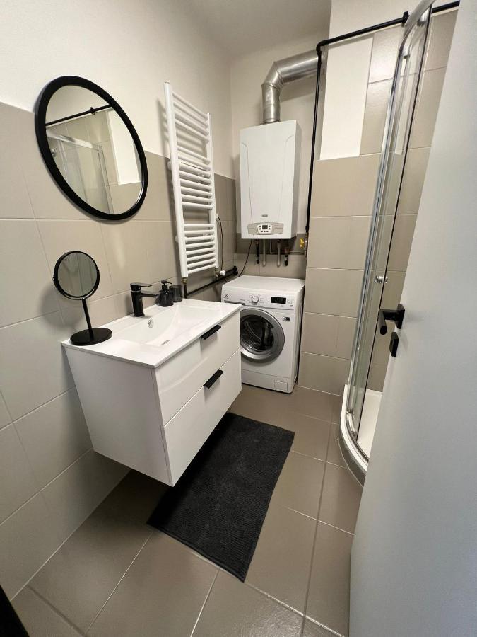 Apartman Opava S Parkovanim Buitenkant foto